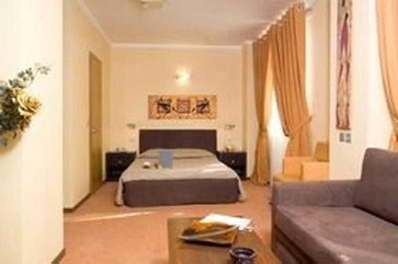 Egnatia Hotel Thessaloniki Room photo